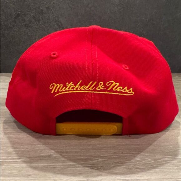 Calgary Flames Mitchell & Ness SNAPBACK CAP NHL Hockey NWOT - Picture 4 of 7